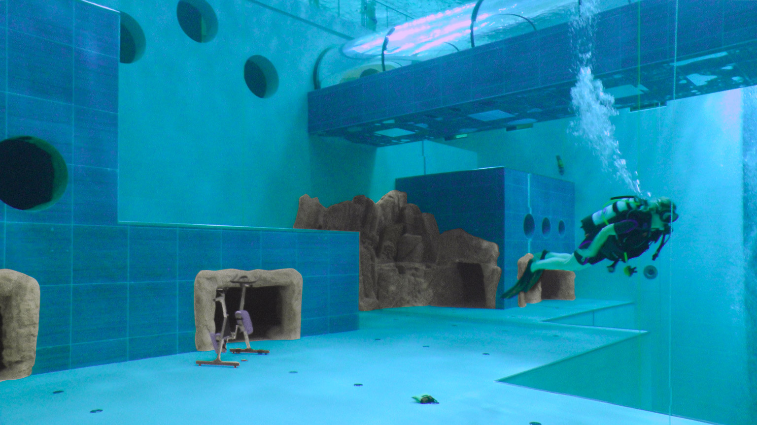 y40 pool
